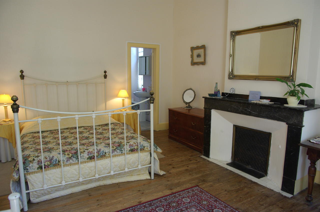 Bed and Breakfast L'Impasse Du Temple Léran Pokoj fotografie
